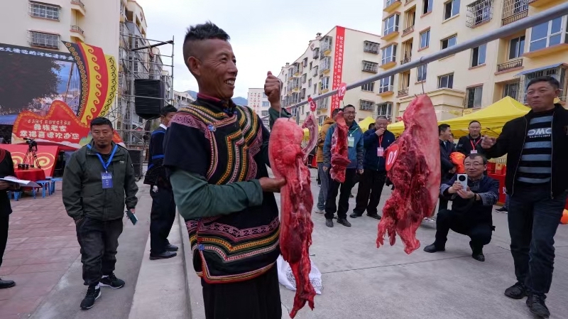 1123462104-2.jpg 1123462104-2.jpg