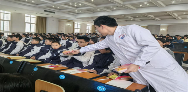 1-24112Z212142L.png 1-24112Z212142L.png