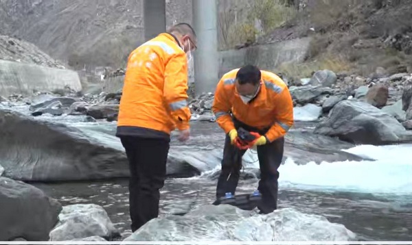 图片4.jpg 图片4.jpg