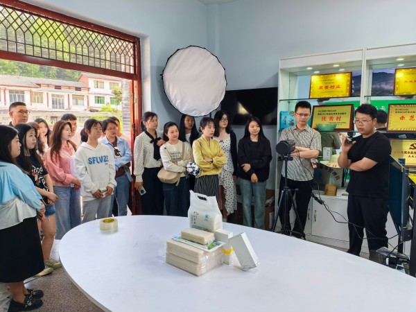 微信图片_2025-04-18_182723_991(1).jpg 微信图片_2025-04-18_182723_991(1).jpg