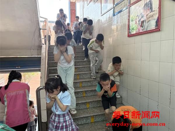 1747743511445400.jpg 1747743511445400.jpg