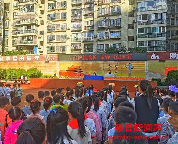 织密校园安全网 护航助成长—— 巴州区第