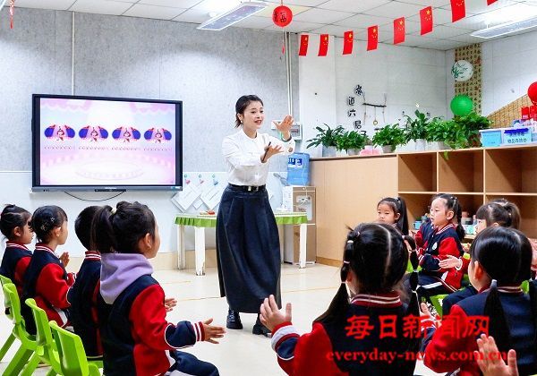 匠心育幼苗 艺彩绽芳华 ——巴州区四小幼