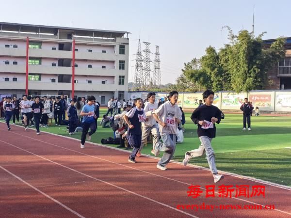 1764336725335614.jpg 1764336725335614.jpg