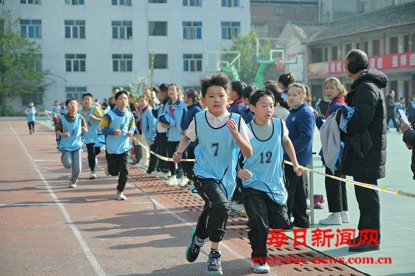 冬日暖阳燃激情 活力校园绽风采——恩阳区